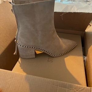 Steve Madden Booties size 10